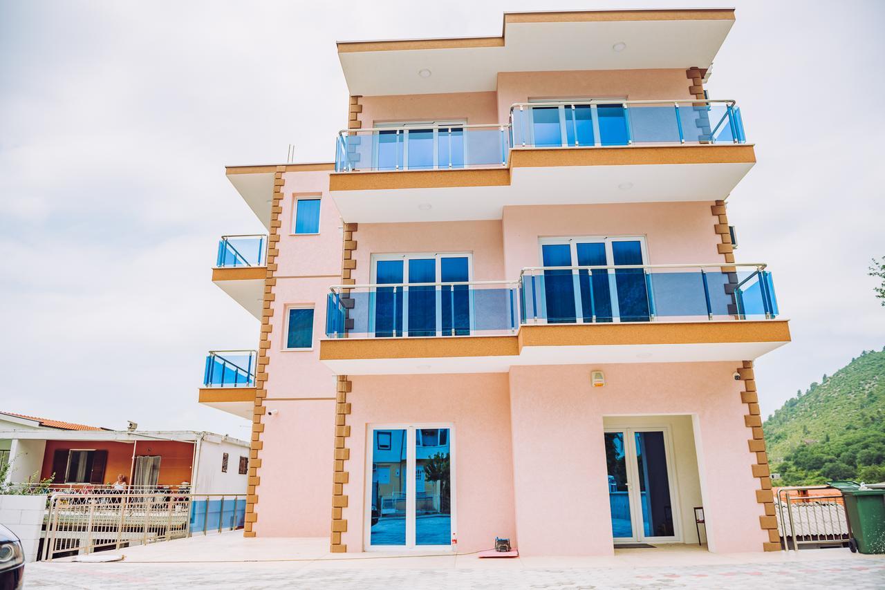 Apartments Krstovic 수토모레 외부 사진