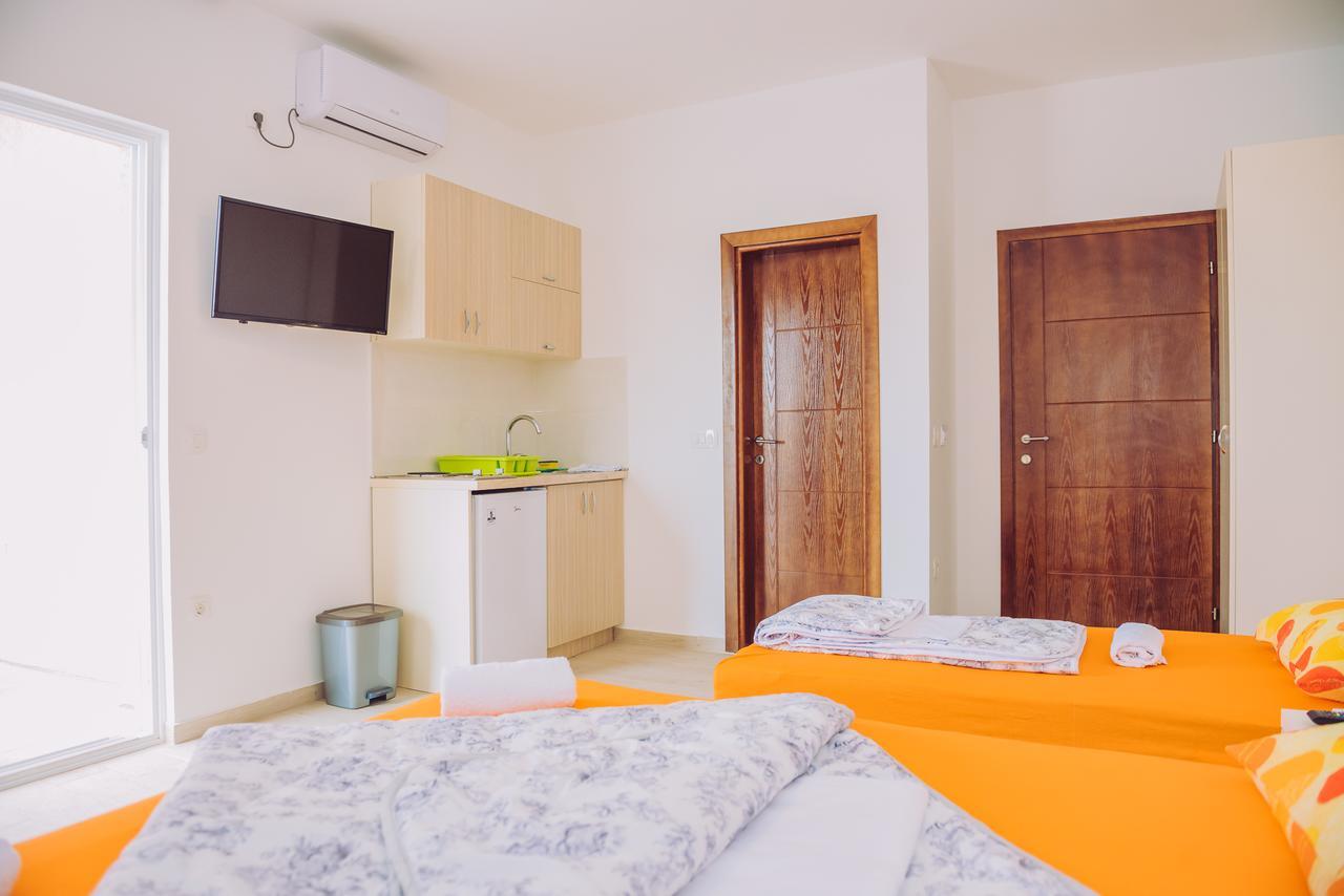 Apartments Krstovic 수토모레 외부 사진