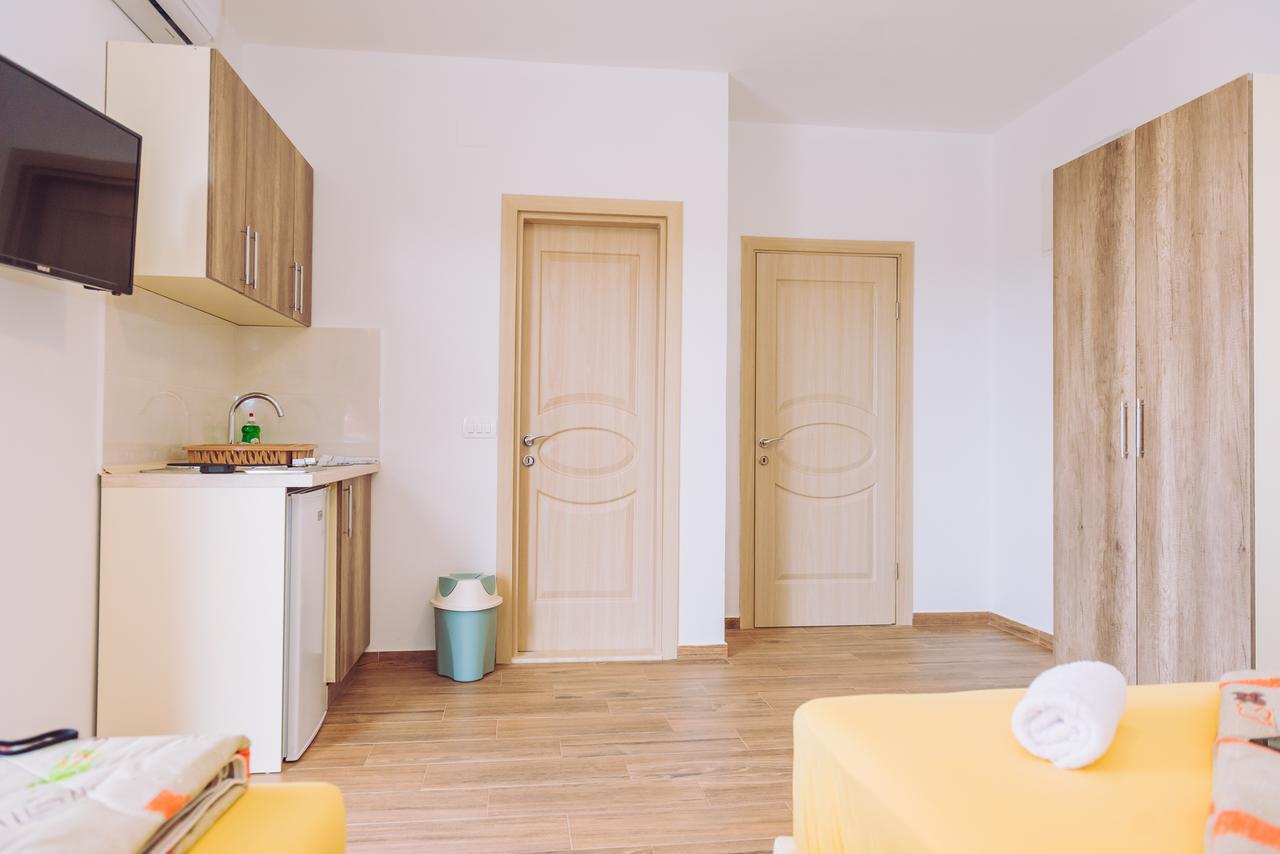 Apartments Krstovic 수토모레 외부 사진
