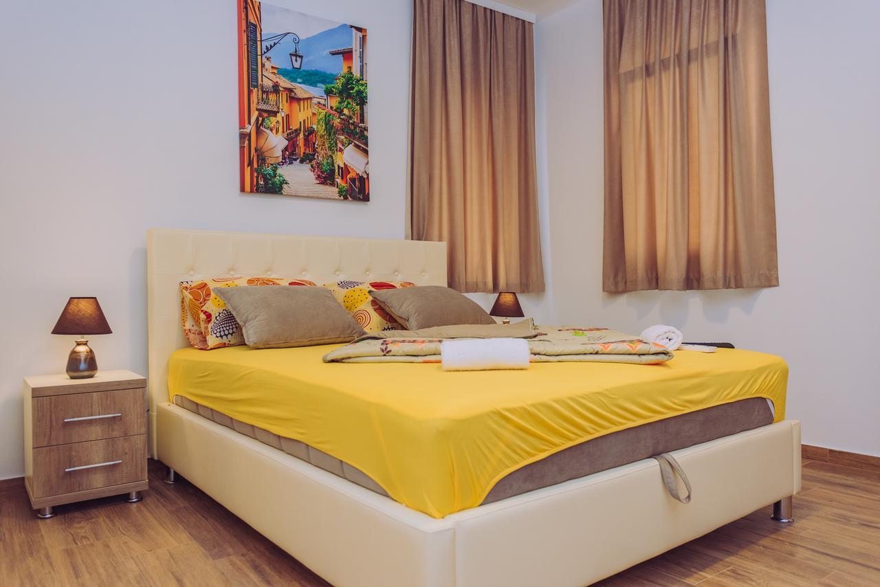 Apartments Krstovic 수토모레 외부 사진