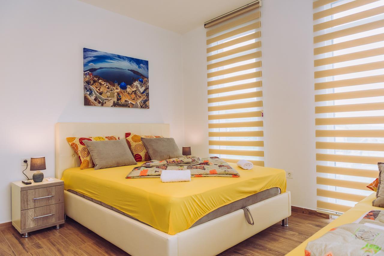Apartments Krstovic 수토모레 외부 사진