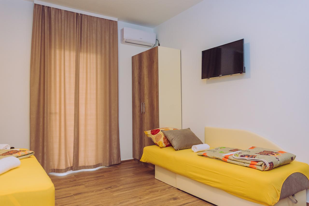 Apartments Krstovic 수토모레 외부 사진