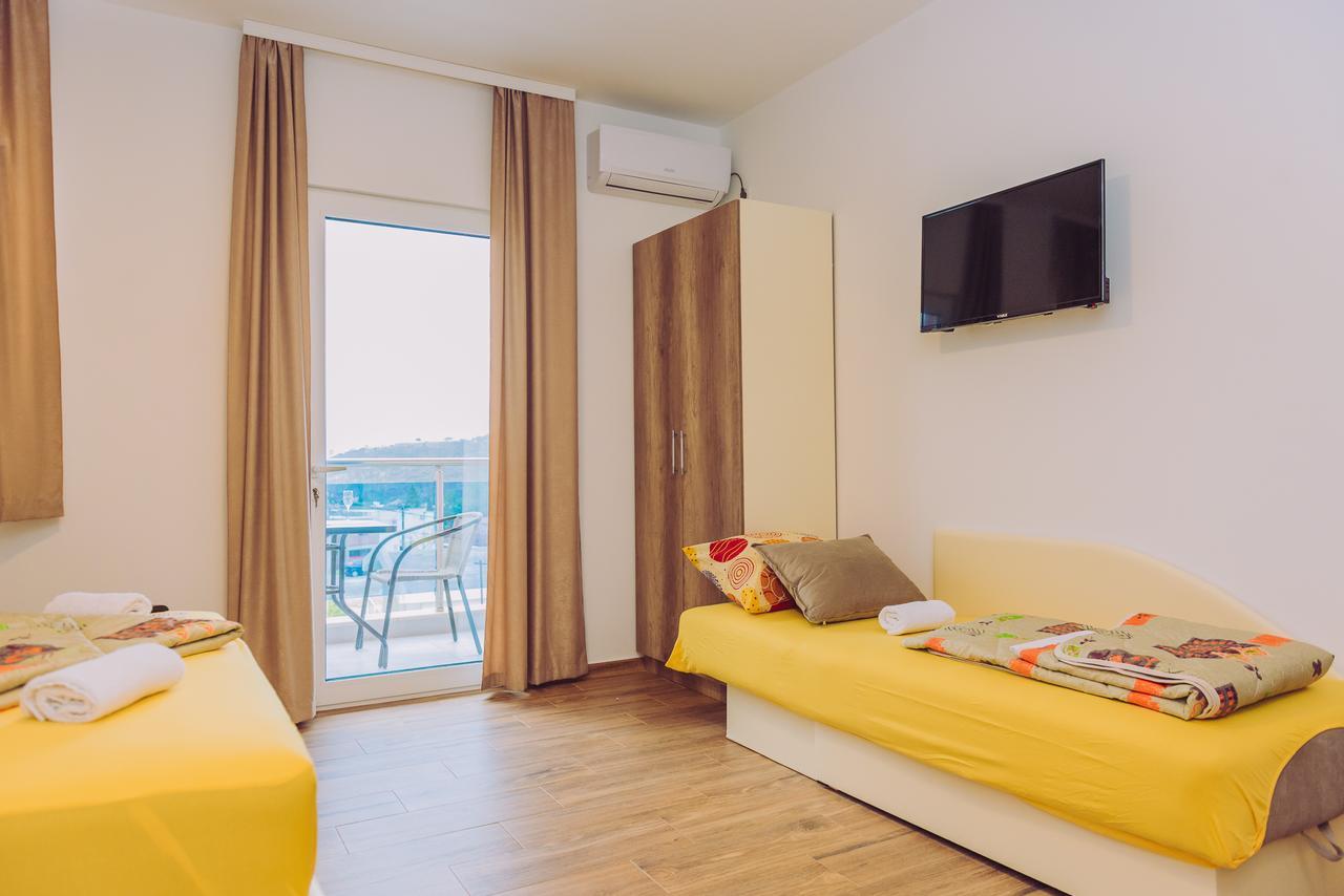 Apartments Krstovic 수토모레 외부 사진