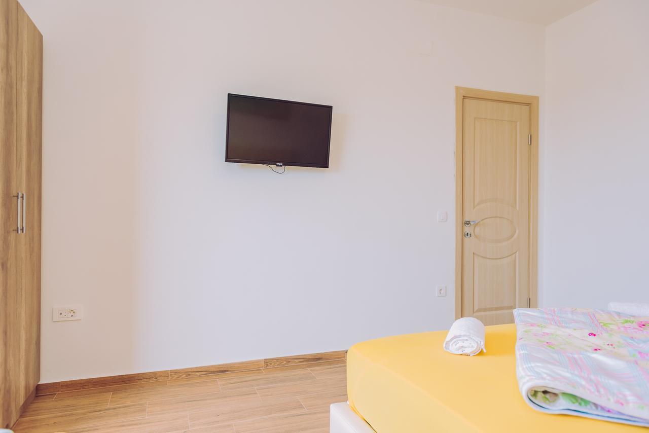 Apartments Krstovic 수토모레 외부 사진