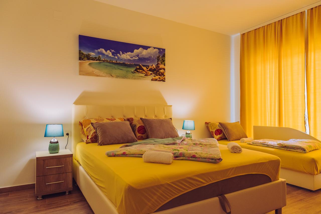 Apartments Krstovic 수토모레 외부 사진